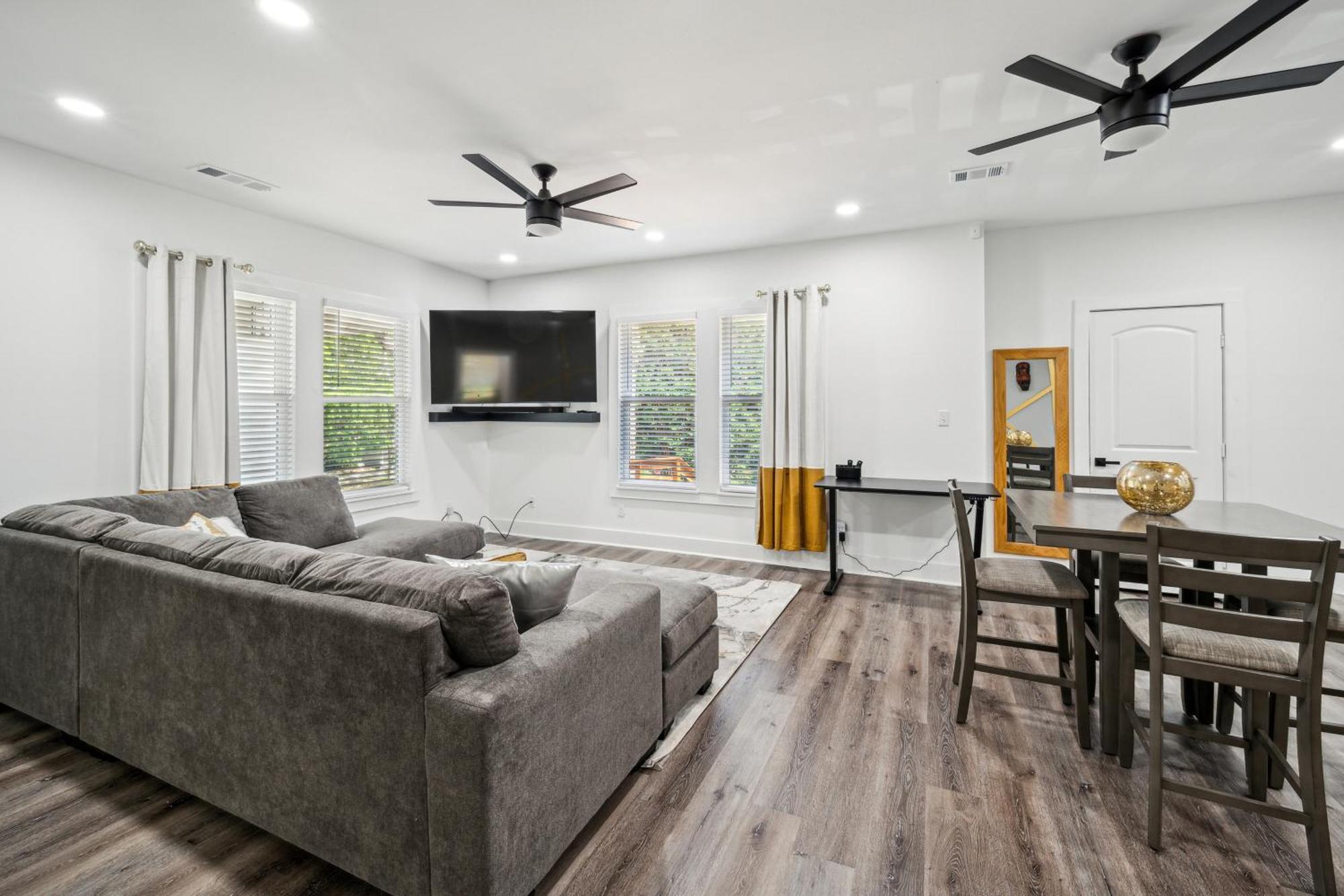 Centrally Located Home In Atlanta-10 Mins From Ga Aquarium, Mercedes Benz Stadium, & Much More Exterior foto